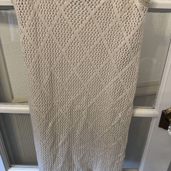 Venus Cream Gold Sleeveless Crochet Knit Sweater Dress Lace Detail Womens Medium - Picture 4 of 13